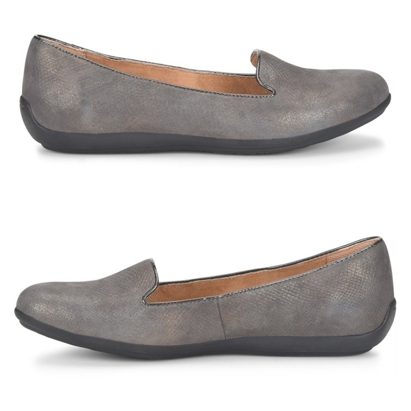 7.5 - Comfortiva | Marybeth Charcoal Loafer Flats - Picture 6 of 10